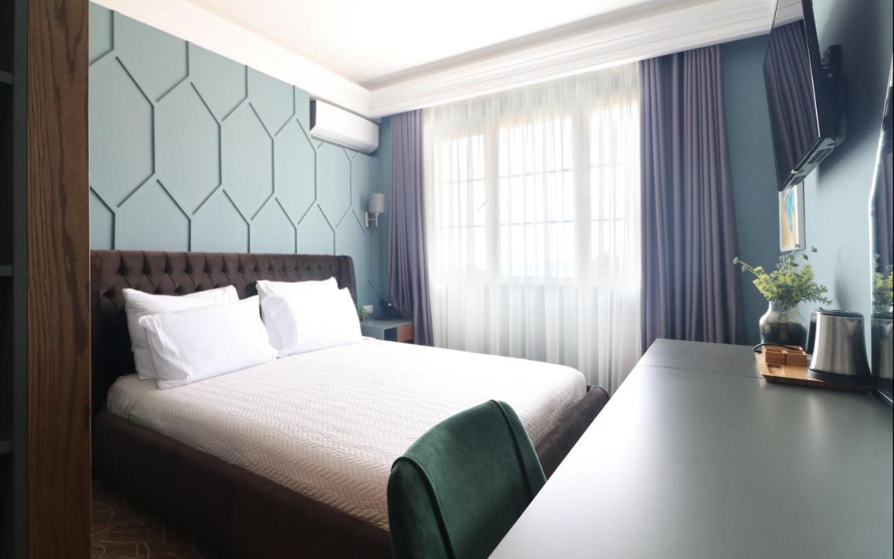 Hotel Porta Kavalja *