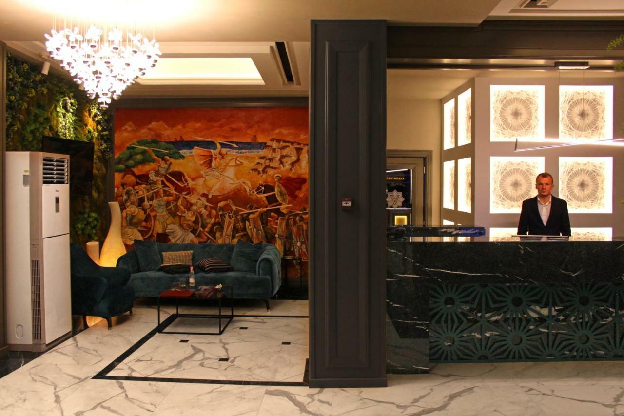 Porta Kavalja Hotel Golem (Tirana)